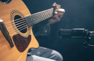 Live Music Friday Nights @ The Vault Wine Bar in Downtown Blaine